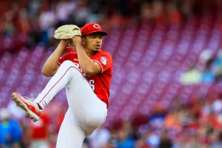 Reds Lock Up Chase Burns on 7-Year, $105M Extension Through 2033
