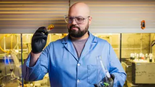 PVC Waste Reimagined as Premium Engine Lubricant