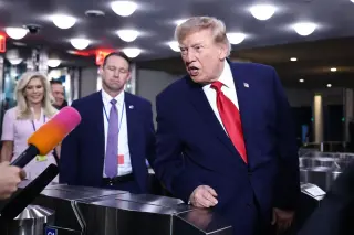 Trump Confronts CNN Reporter at UN Amid White House Media Ban