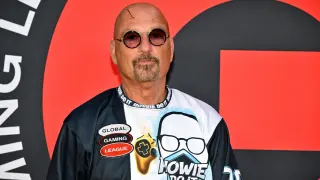Howie Mandel’s Daughter Warns Him Before Car Explodes in Viral Video
