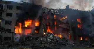 Kyiv hit by nuclear-capable Oreshnik in major strike, casualties mount