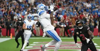 Lions Snap Cardinals' Home Streak with 45-21 Blowout After Slow Start
