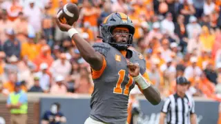Tennessee Bench Brandon for MacIntyre, Sparking 24-14 Win Over Auburn