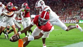 Alabama’s Explosive Start Masks Defensive Gaps as USC and South Carolina Struggle