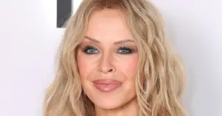 Albanese apologizes after Kylie Minogue dating joke on podcast