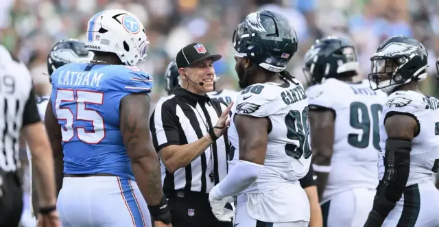 Calf-cramp scare for Jalen Carter after late field-goal block attempt
