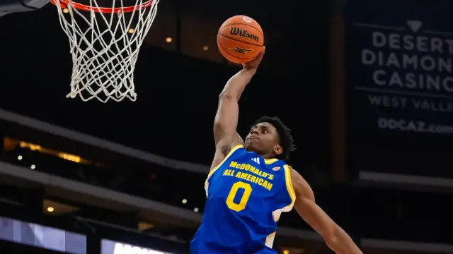Michigan's five-star freshman McCoy Jr. out for season with ACL tear