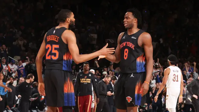 Hart, Brunson pace Knicks to 2-0 lead with dominant Game 2 win over Cavaliers
