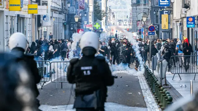 European Student Unrest Spreads as Fiscal Crises Fuel Education Protests