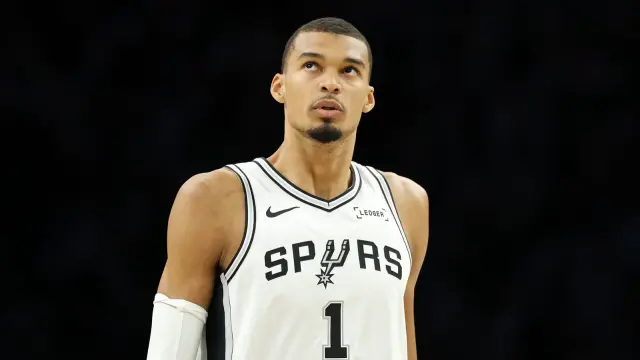 Wembanyama ejected as Spurs drop Game 4 in West Semifinals