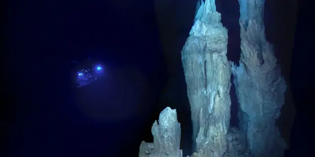 Atlantic’s ‘Lost City’ Hydrothermal Field Offers Clues to Alien Life