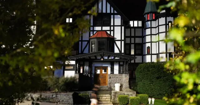 Cornell President Threatens End to Greek Life, Faces Faculty No-Confidence Vote