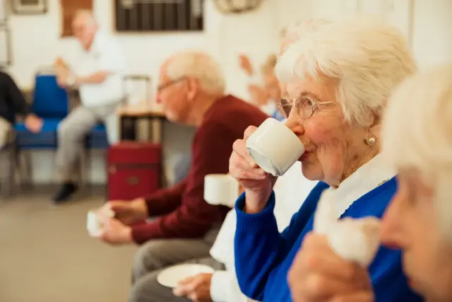 Cool your cuppa: UK study links very hot drinks to higher esophageal cancer risk