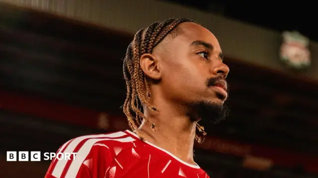 Iraola defends Liverpool’s reinforcements as Jones exits and Gakpo stays