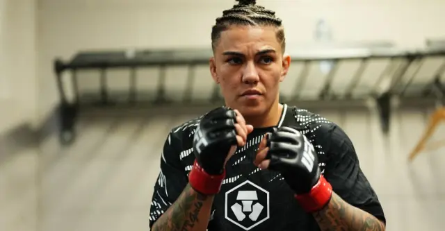 Ex-UFC Champion Jessica Andrade Delivers Meals to Make Ends Meet