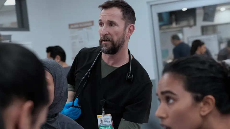 A Doctor Rates The Pitt's Medical Realism