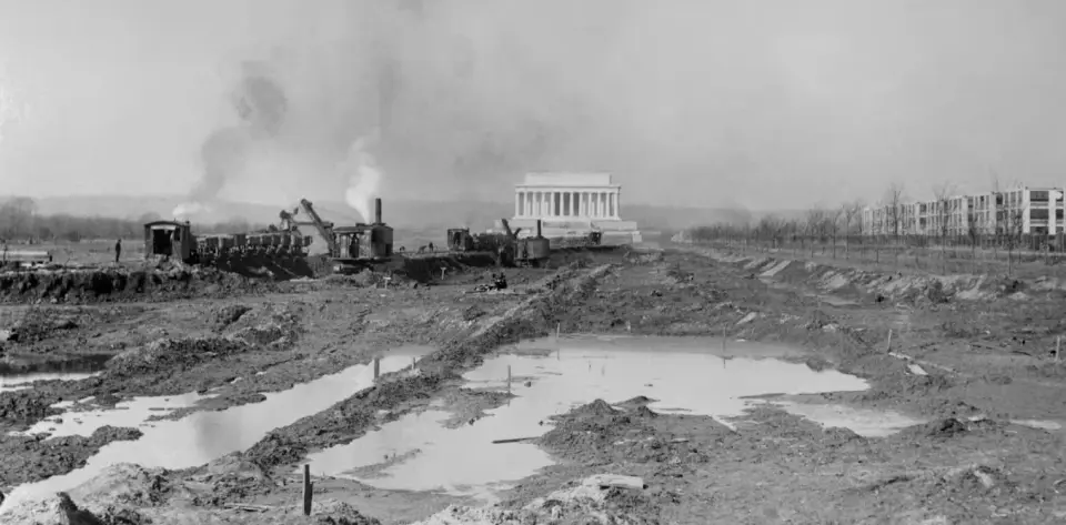 Deliberate Design vs. Top-Down Renovation: The Lincoln Memorial Reflecting Pool's History