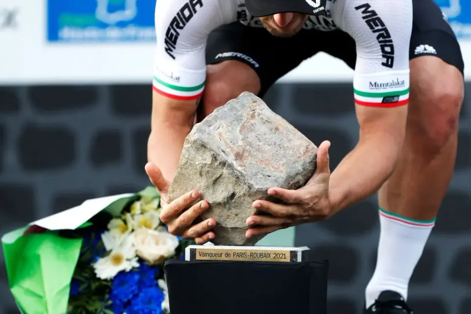 Timing the cobbles: when Paris-Roubaix and Paris-Roubaix Femmes hit the key sectors