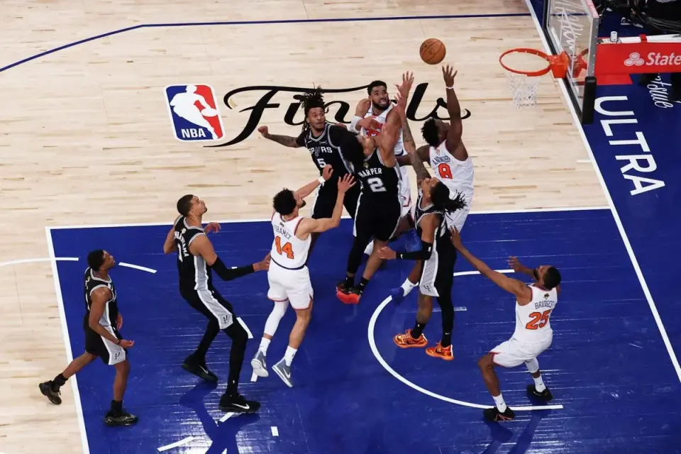 Anunoby's late tip-in crowns Knicks' improbable Finals comeback