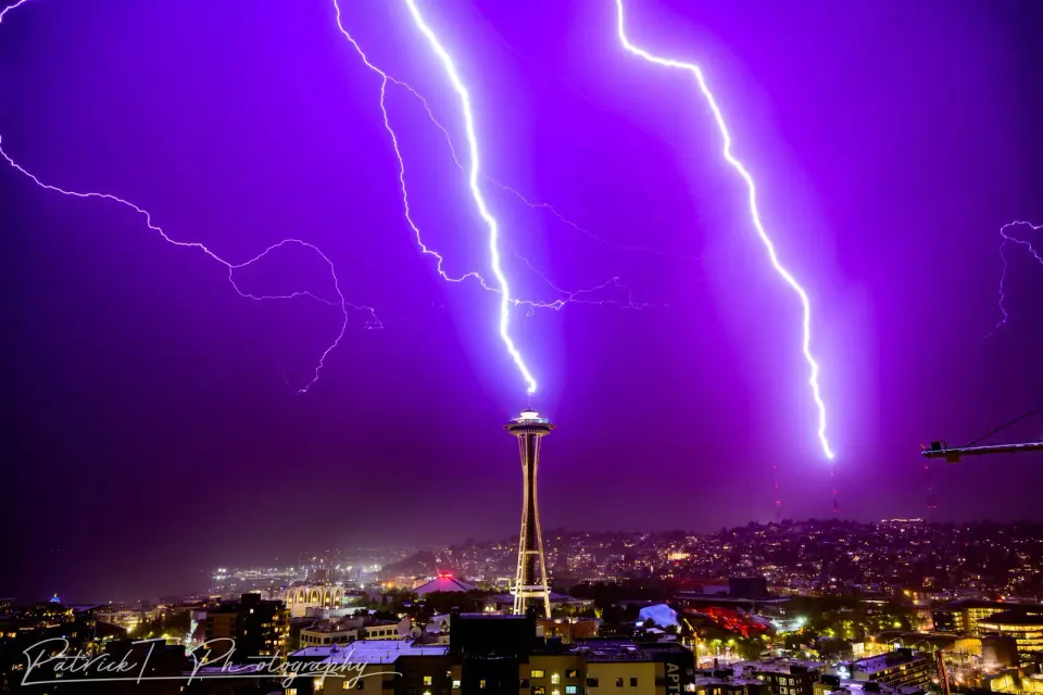 Seattle weekend storms bring lightning and fire risk across Washington