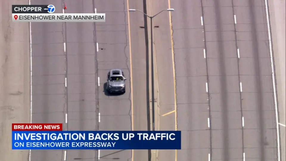 Death probe shutters I-290 in suburban Chicago as federal teams sweep scene