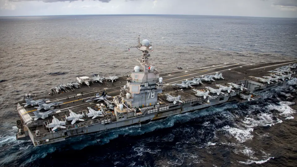 Trump orders steam catapults back on Ford-class carriers, paves path for fifth public shipyard