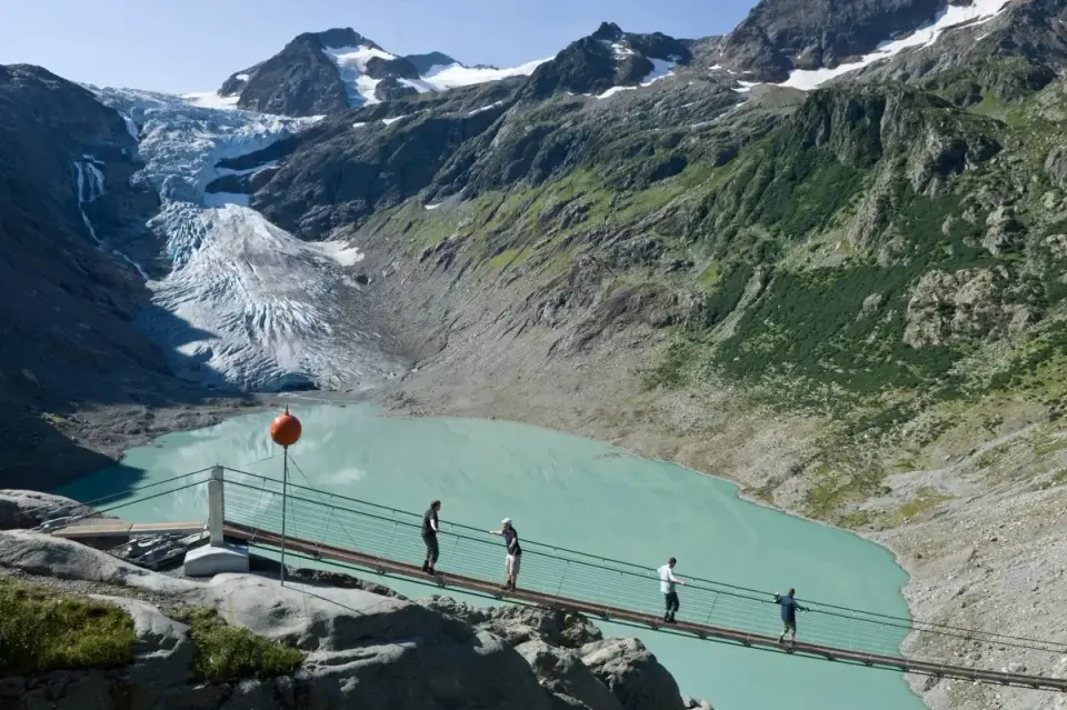 Glacier melt uncovers two Belgian hikers missing for decades in Swiss Alps