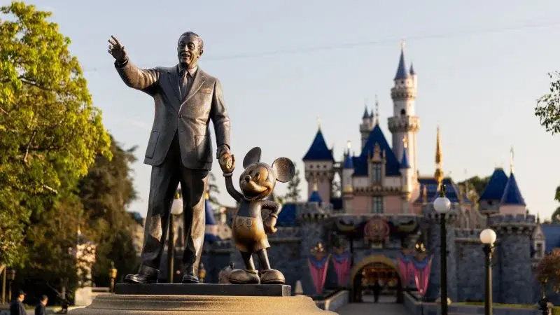 Disney’s 2026 Park Price Hikes Target Premium Services While Keeping Entry Tickets Flat