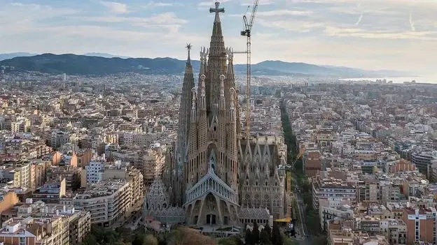 Gaudí's Sagrada Família: from ancient arches to the world's tallest church