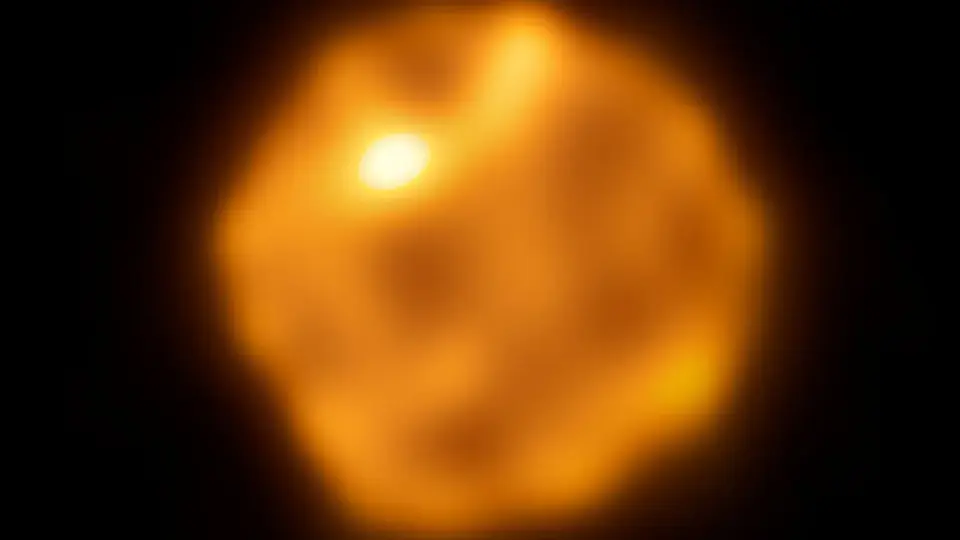 ALMA captures Betelgeuse’s bubbling surface in unprecedented detail