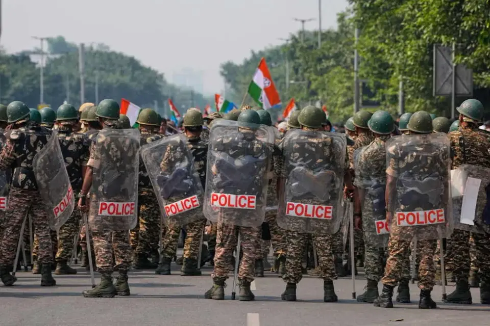 India Opposition Files Supreme Court Petition Against Election Chief Amid Mass Detentions