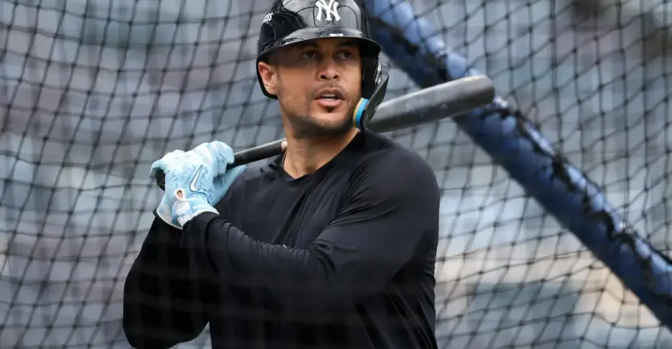 Yankees Face Critical Roster Decisions and Tactical Challenges in ALDS Clash with Rays
