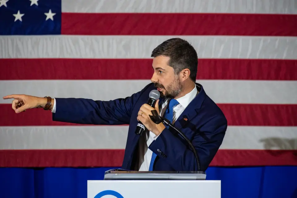 Buttigieg’s Midterm Blitz Doubles as 2028 Strategy Test