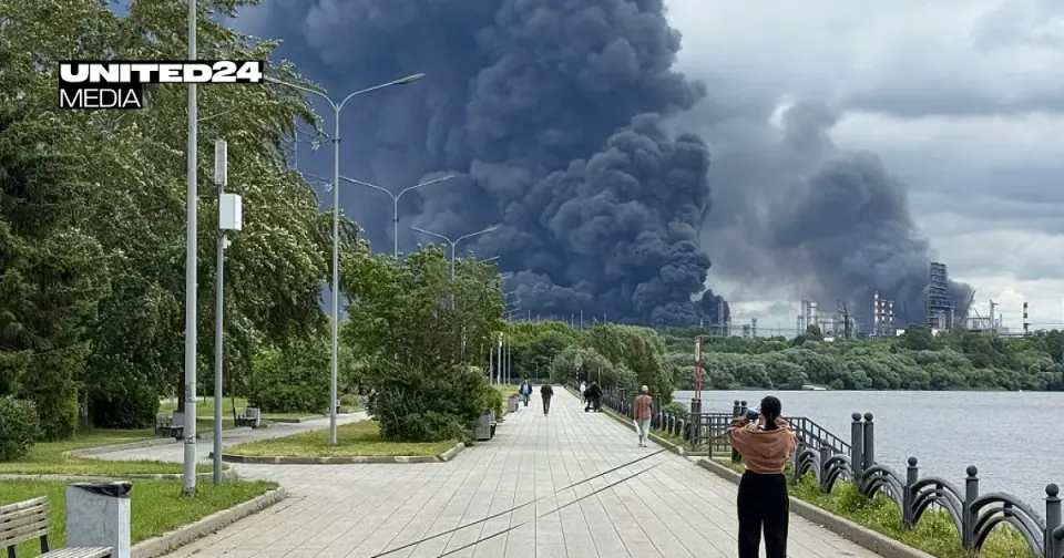Moscow Braces for Fuel Shortages as Ukrainian Drone Attacks Hit Russian Refineries