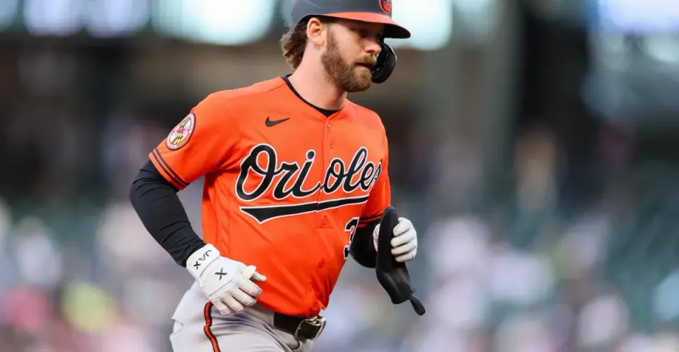 Mariners land patient slugger Taylor Ward, shipping three relievers to Orioles