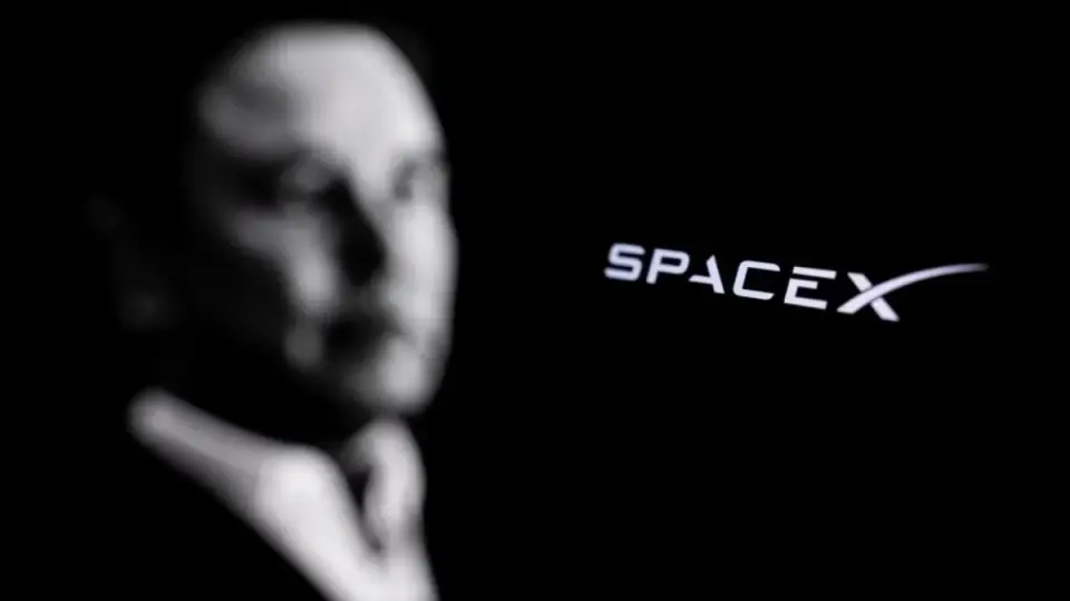 SpaceX Falcon Stage Strikes Moon, Creating 60-Foot Crater