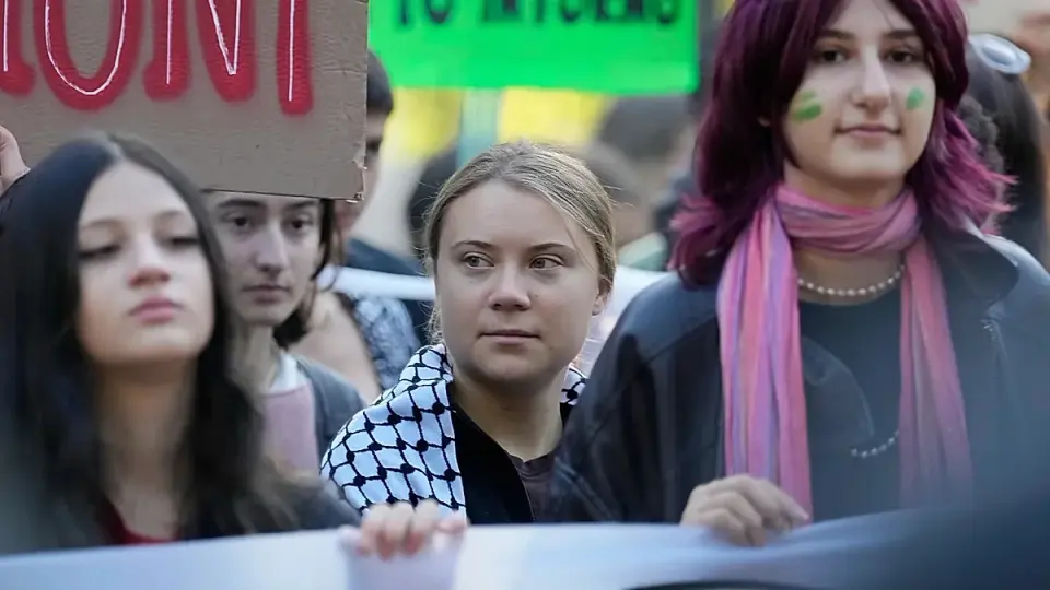 Sweden sees massive climate march as election nears and targets loom