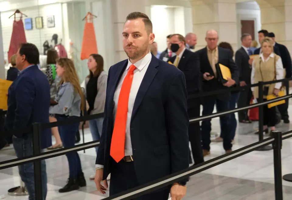 Trump-backed Oklahoma candidate halts bid amid texting scandal