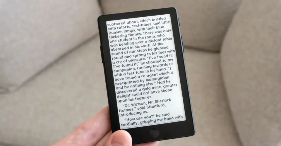 Xteink X4 Pro Hits Record Low of $84 as Mini E-Reader Market Heats Up
