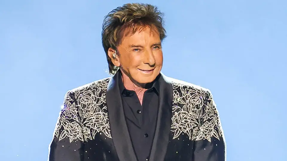 Barry Manilow Cancels Lexington Concert at the Last Minute Amid Lung Cancer Battle