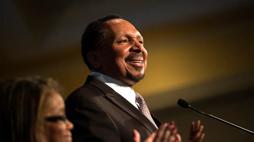 Bishop blasts Smithsonian over alleged anti-American indoctrination