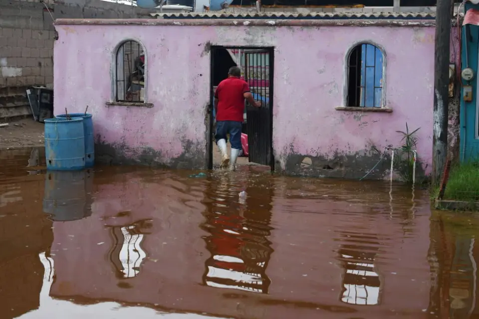 Polo remnants trigger widespread flash flood warnings across US Southwest and Plains