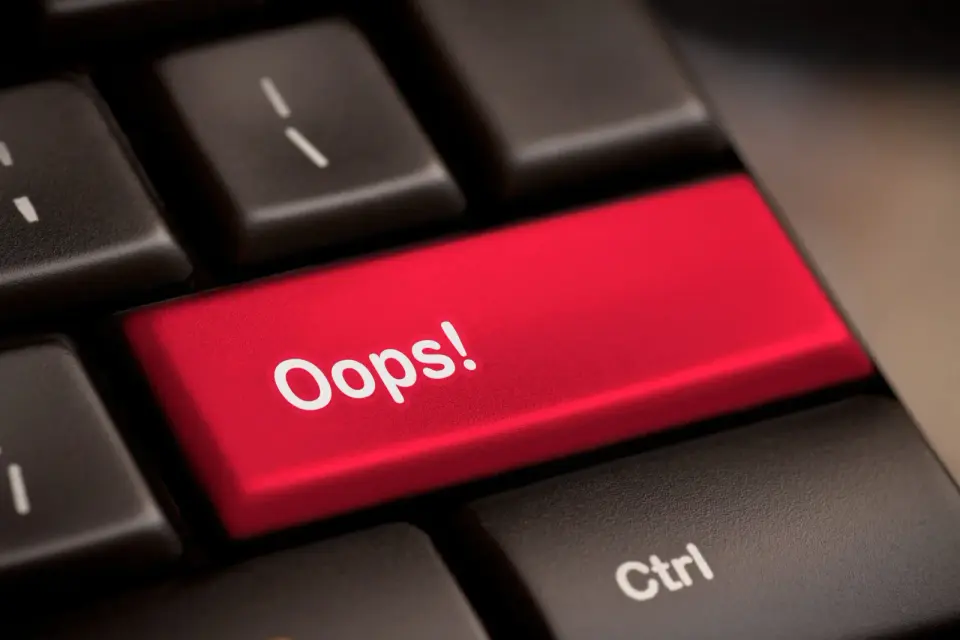 Freshfields Managing Partner’s Misdirected Email Exposes AI Spinoff Plans and Offends Middle Eastern Clients