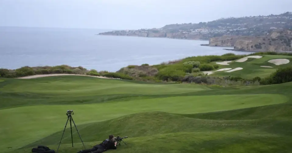 Armed suspect arrested near Trump's LA golf club before fundraiser