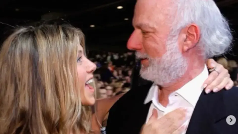 Jennifer Aniston Honors James Burrows, Calling Him a Father Figure to the 'Friends' Cast