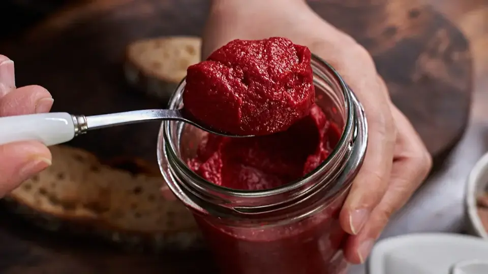 Small Trial Links Daily Tomato Paste to Sharper Focus and Memory