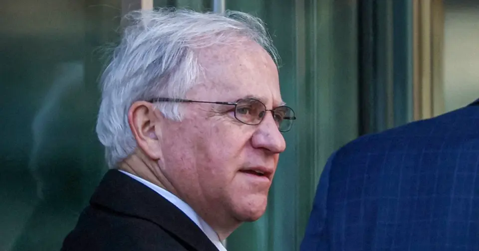 Trump Grants Full Pardon to Ex-Rep. Buyer in Insider-Trading Case