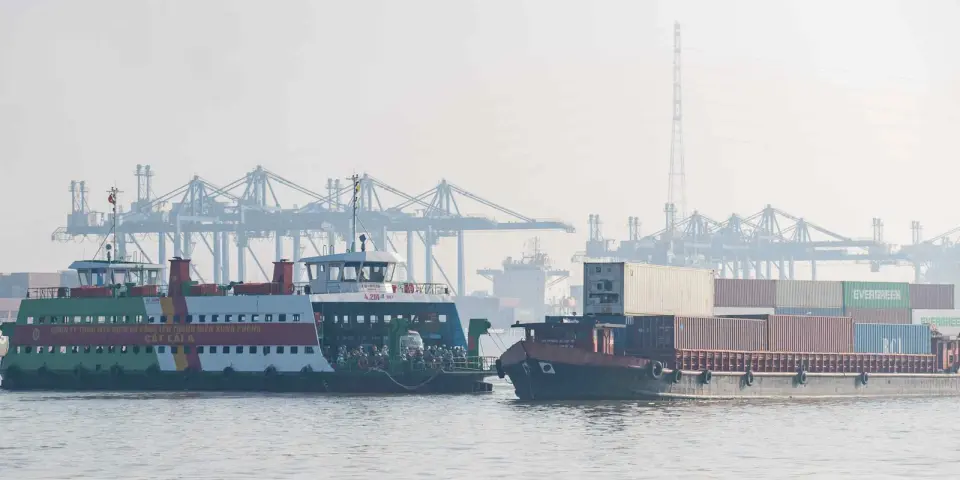 Vietnam Posts Record 9.95% Q3 Growth, Sets 12.5% Q4 Target