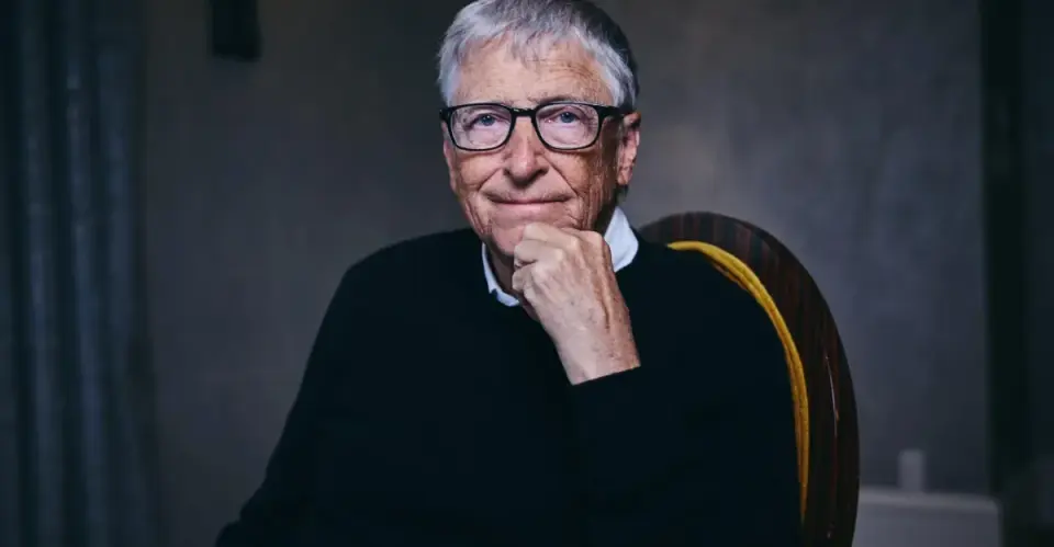 Gates Warns of 20-Year AI Turbulence as Experts Debate Regulatory vs. Engineering Solutions