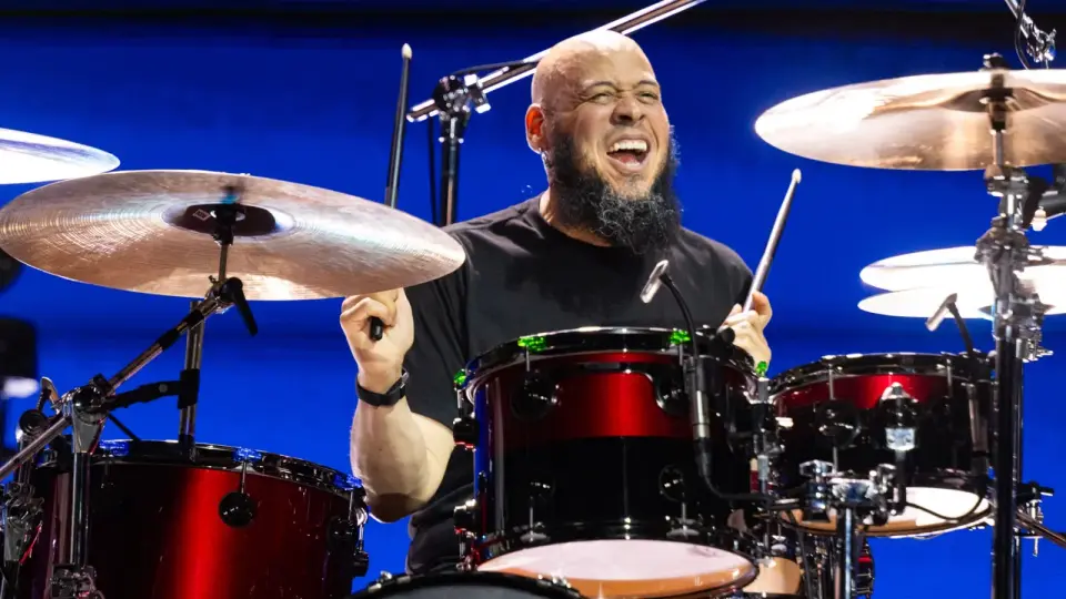 Pearl Jam Drummer Mystery Deepens After Vedder’s 'Sitting In' Remark